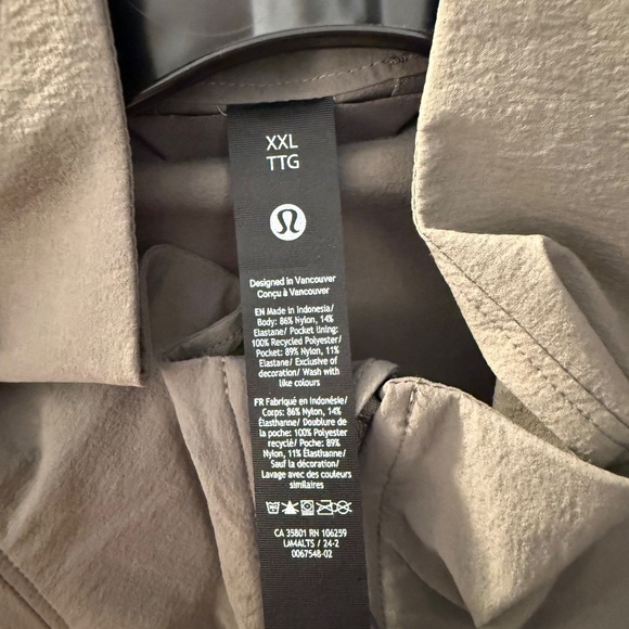 Men’s NWOT Sojourn Windbreaker - Picture 3 of 6